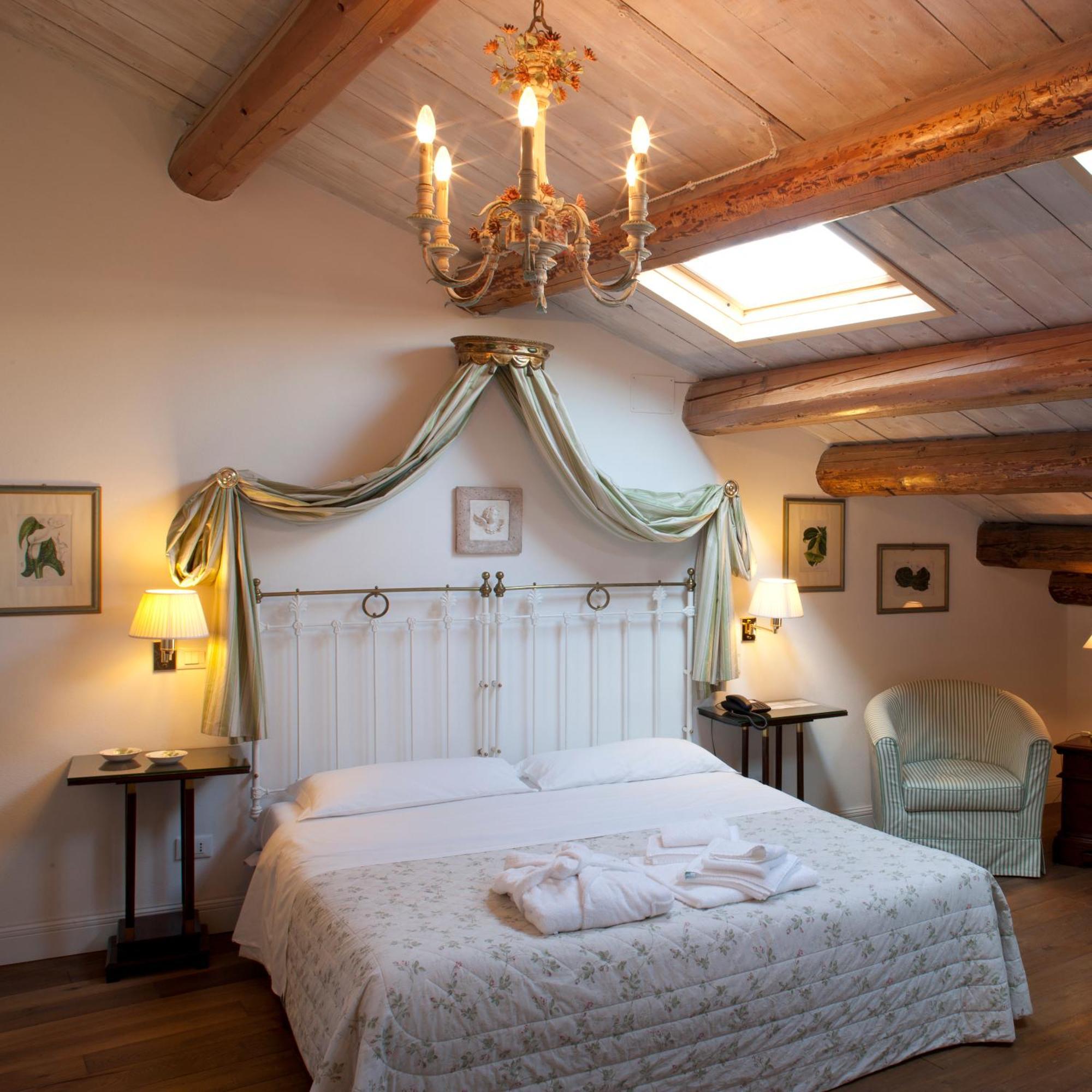 ראבנה M Club De Luxe B&B מראה חיצוני תמונה