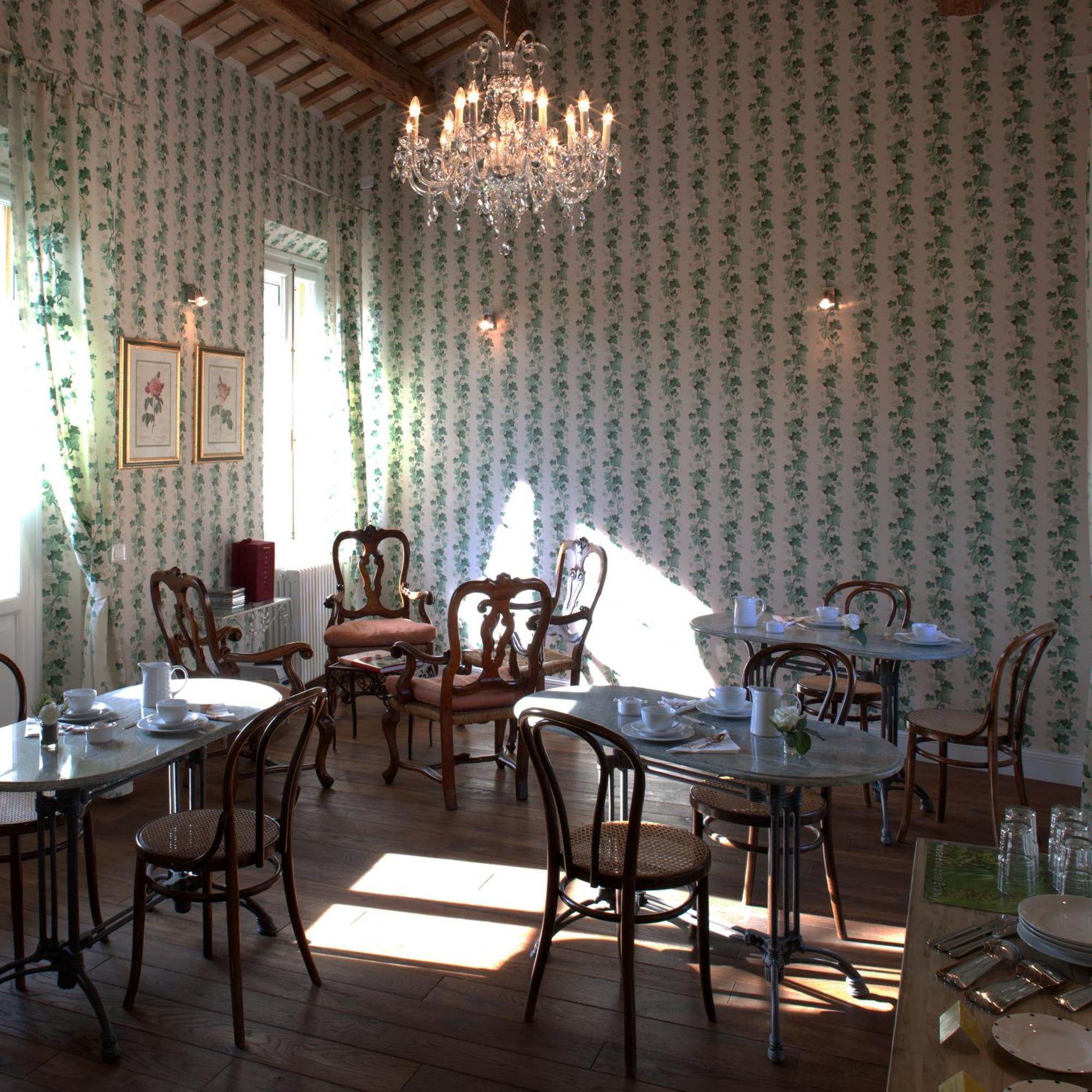 ראבנה M Club De Luxe B&B מראה חיצוני תמונה