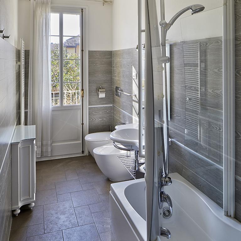 ראבנה M Club De Luxe B&B מראה חיצוני תמונה