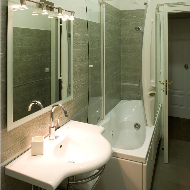 ראבנה M Club De Luxe B&B חדר תמונה