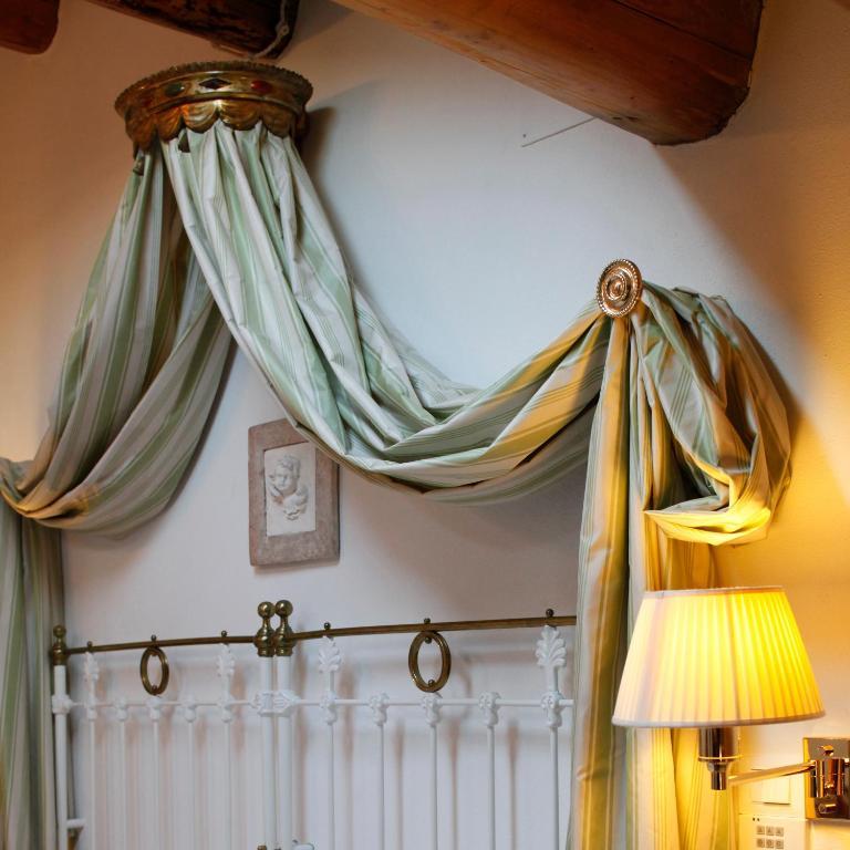 ראבנה M Club De Luxe B&B חדר תמונה